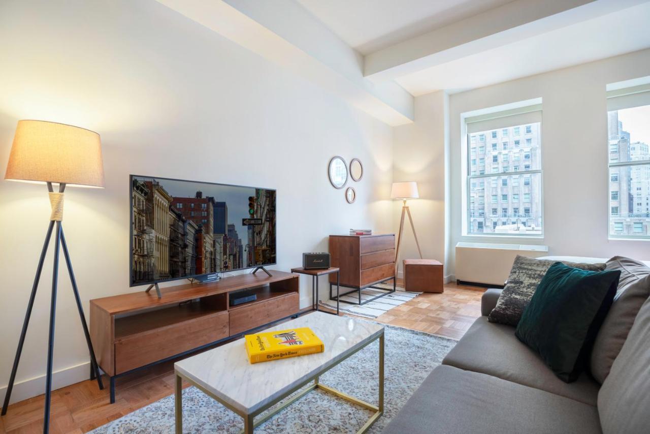 Fidi W Residents Bar Golf Simulator Gym Nyc-271 Apartment